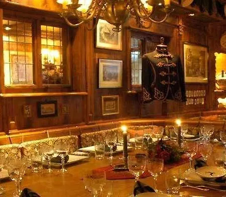 Hirschgasse Hotel