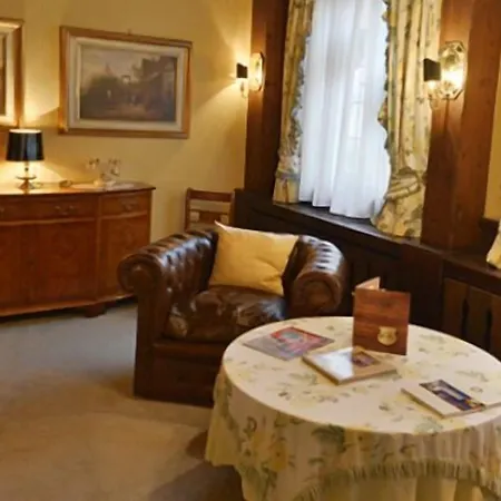 Hirschgasse Otel
